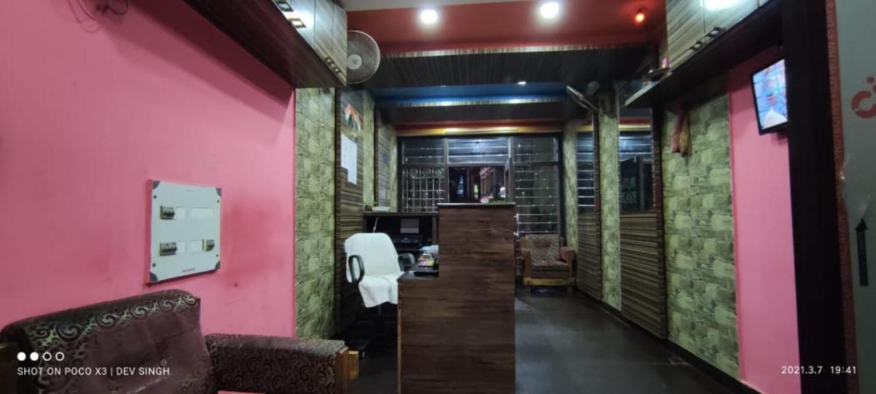 Goroomgo Samrat Palace - Best Choice Of Travellers Puri