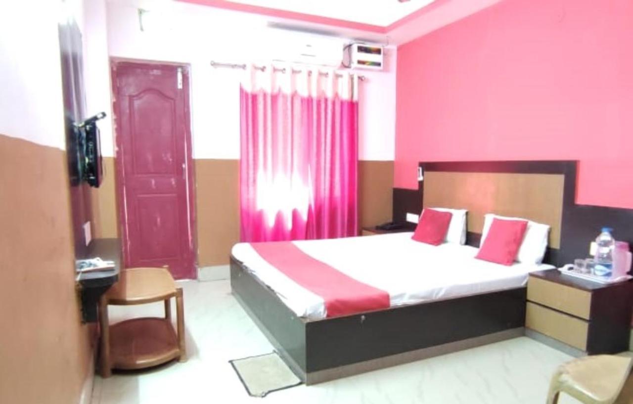 Hotel Goroomgo Samrat Palace - Best Choice Of Travellers 3*